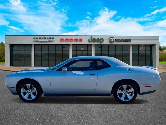 2022 Dodge Challenger SXT