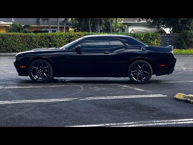 2022 Dodge Challenger SXT