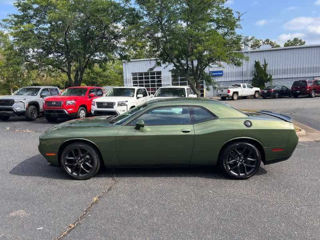 2022 Dodge Challenger SXT