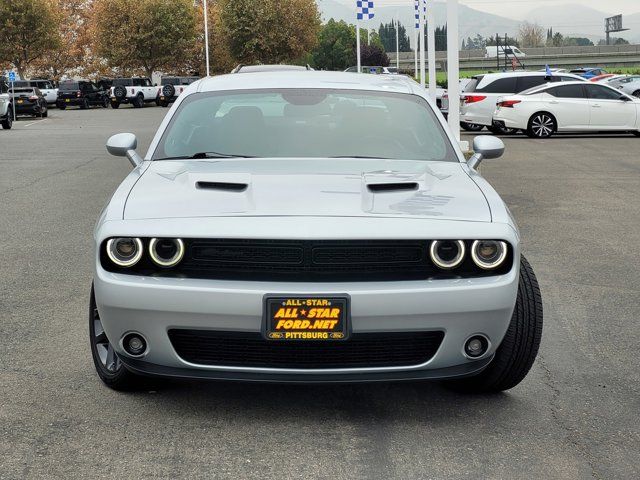 2022 Dodge Challenger SXT