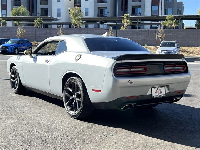 2022 Dodge Challenger SXT