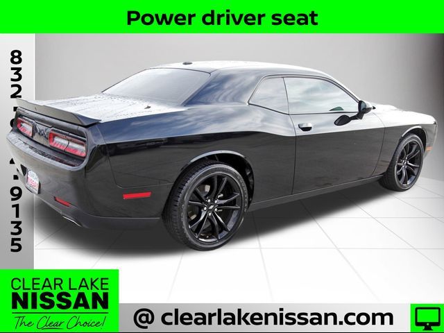 2022 Dodge Challenger SXT