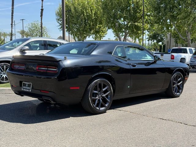 2022 Dodge Challenger SXT