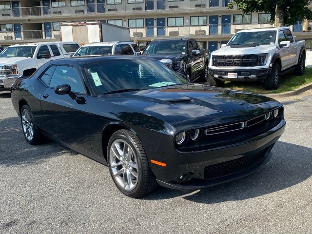 2022 Dodge Challenger SXT