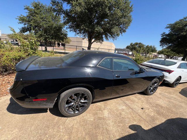 2022 Dodge Challenger SXT