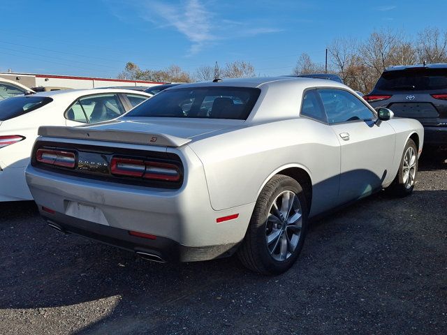 2022 Dodge Challenger SXT