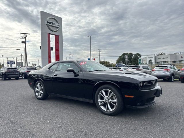 2022 Dodge Challenger SXT