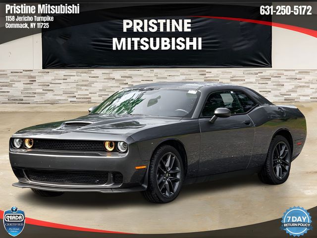 2022 Dodge Challenger SXT