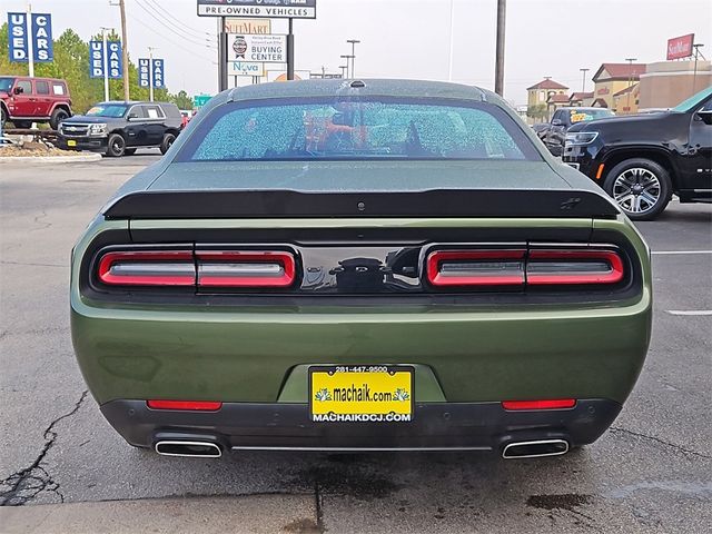 2022 Dodge Challenger SXT