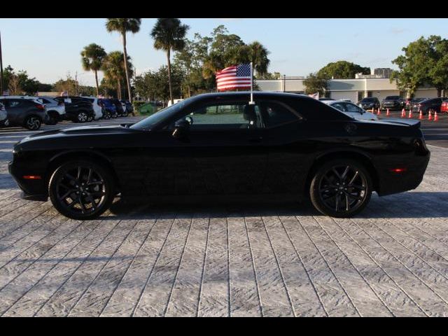 2022 Dodge Challenger SXT