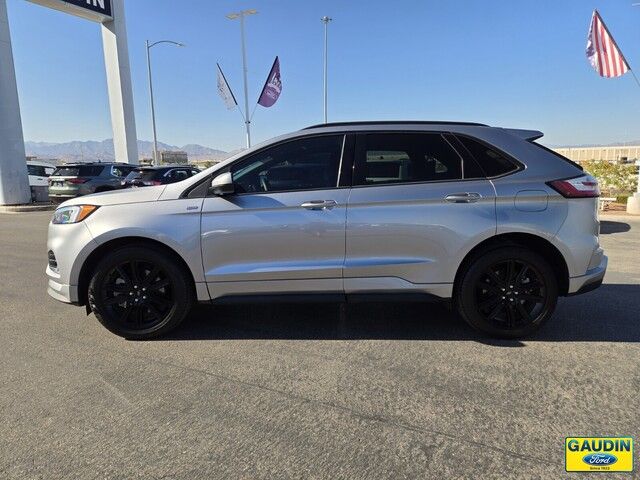 2022 Ford Edge ST Line