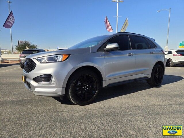 2022 Ford Edge ST Line