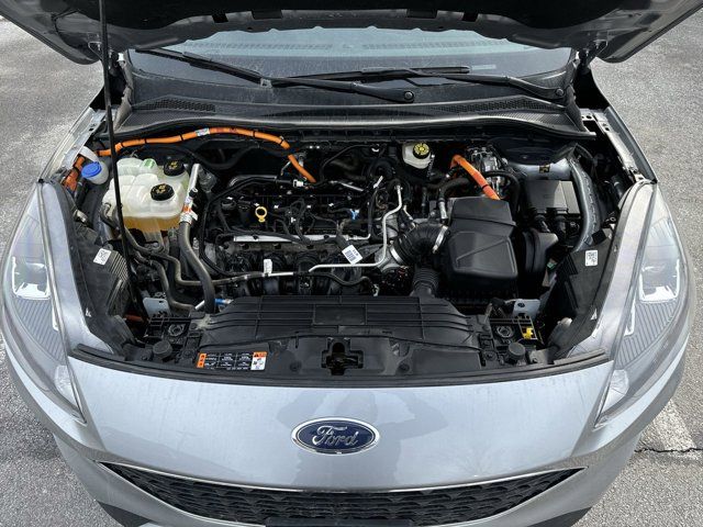2022 Ford Escape Hybrid SE