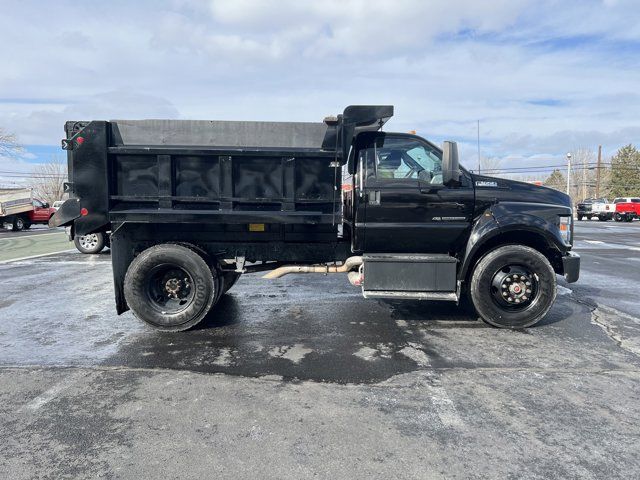 2022 Ford F-650 Base