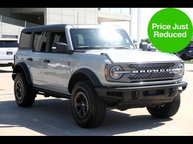 2022 Ford Bronco Badlands