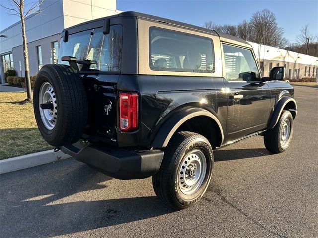 2022 Ford Bronco Base