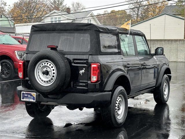 2022 Ford Bronco Base