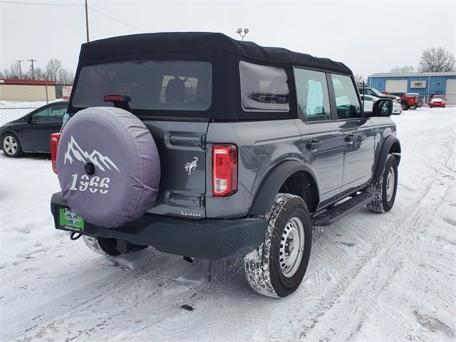 2022 Ford Bronco Base