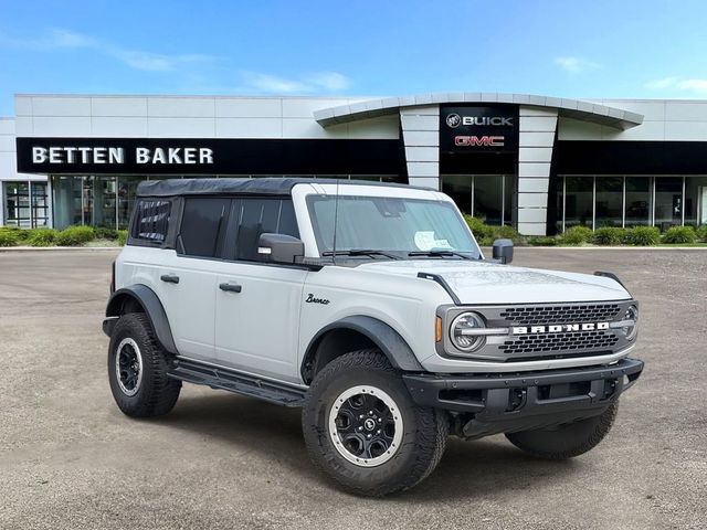 2022 Ford Bronco 