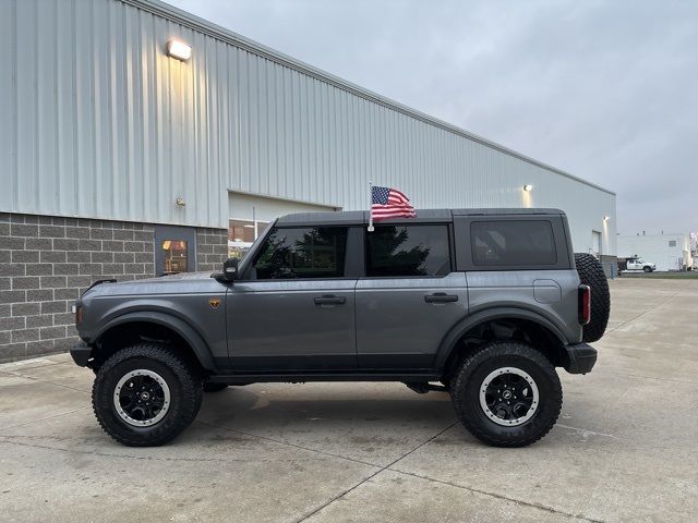 2022 Ford Bronco Base