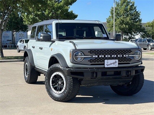 2022 Ford Bronco 