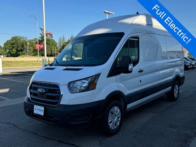 2022 Ford E-Transit Base
