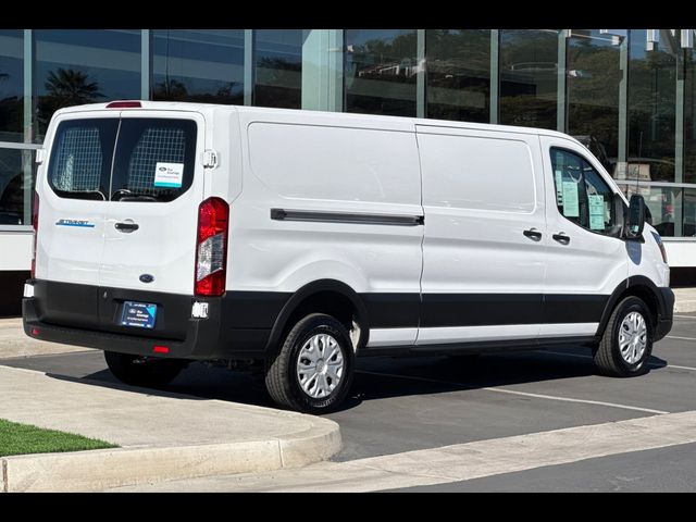 2022 Ford E-Transit Base