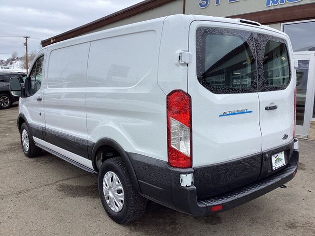 2022 Ford E-Transit Base