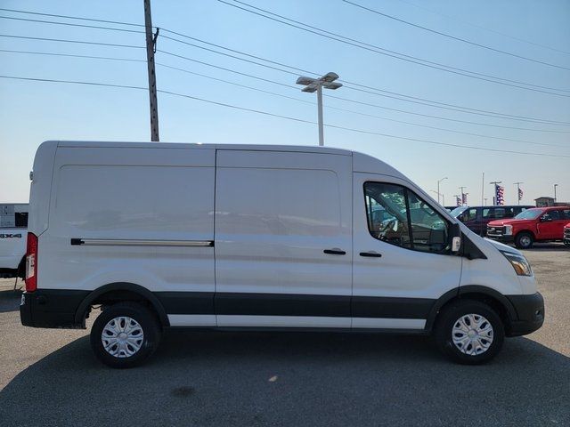 2022 Ford E-Transit Base