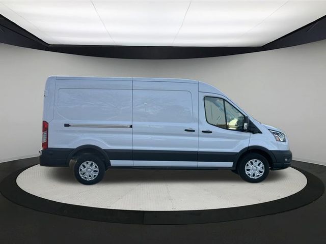 2022 Ford E-Transit Base