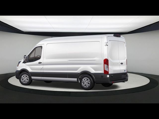 2022 Ford E-Transit Base