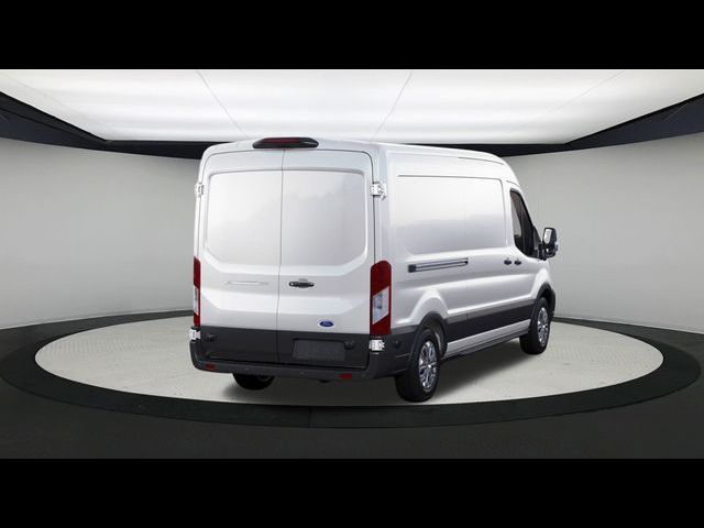 2022 Ford E-Transit Base