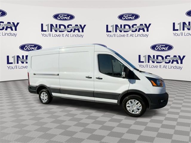 2022 Ford E-Transit Base