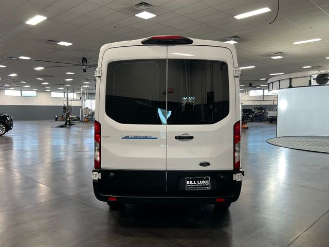 2022 Ford E-Transit Base