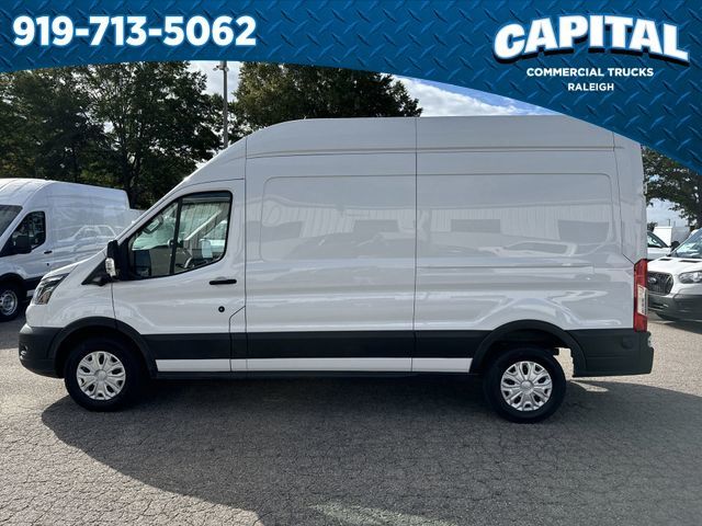 2022 Ford E-Transit Base