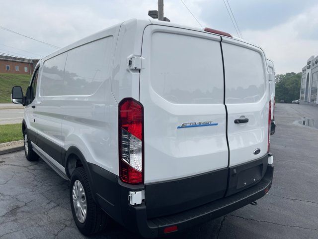 2022 Ford E-Transit Base