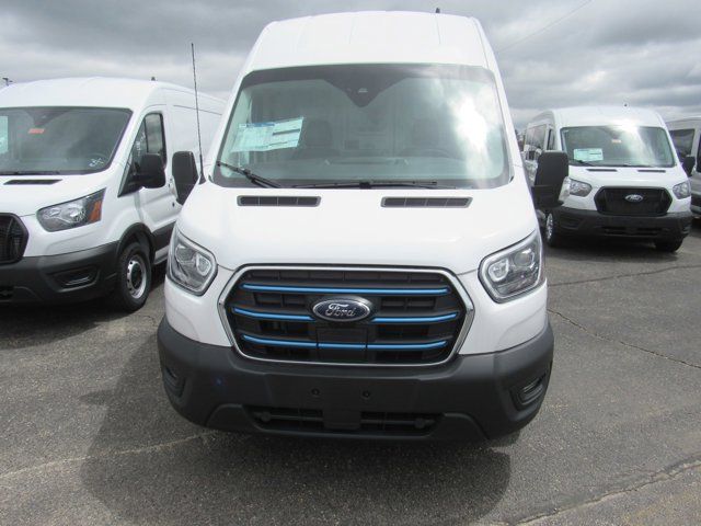 2022 Ford E-Transit Base