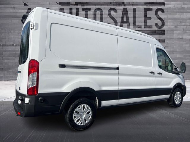 2022 Ford E-Transit Base