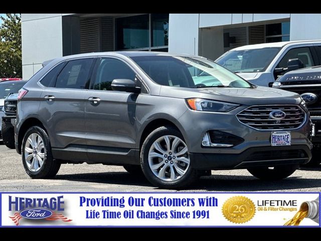 2022 Ford Edge Titanium