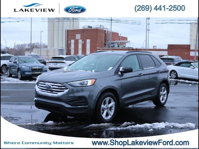 2022 Ford Edge SE