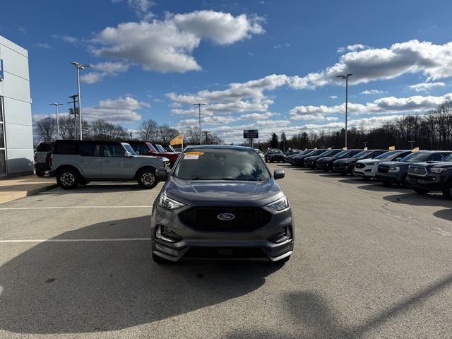 2022 Ford Edge ST Line