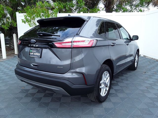 2022 Ford Edge 