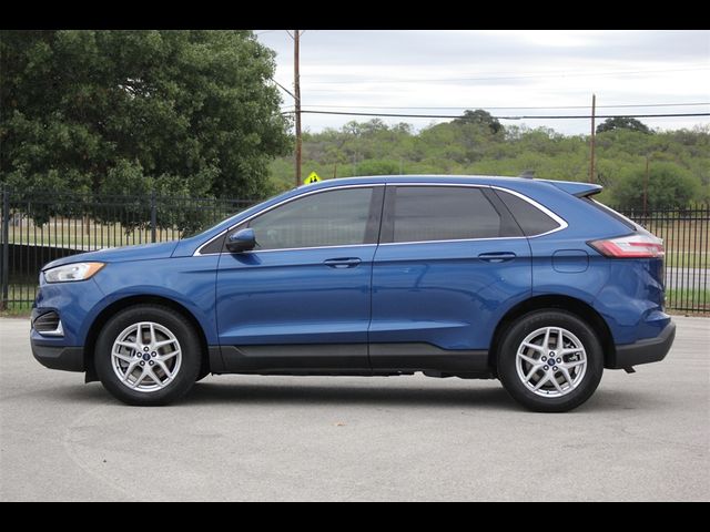 2022 Ford Edge 