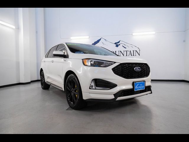 2022 Ford Edge ST Line