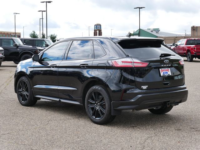 2022 Ford Edge 