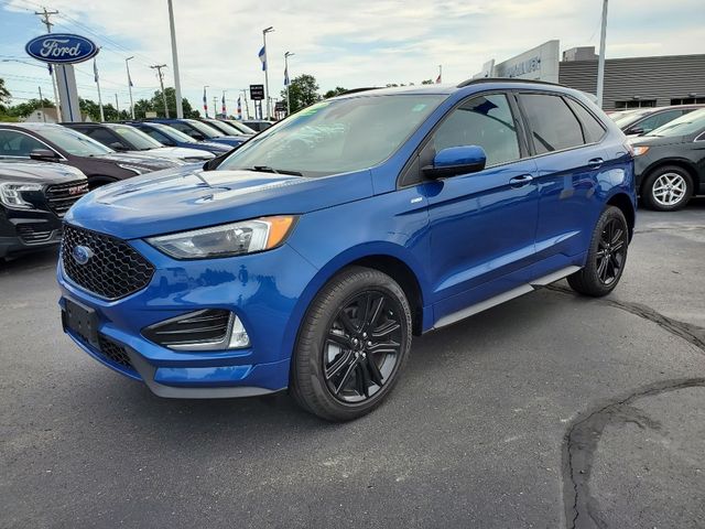 2022 Ford Edge 