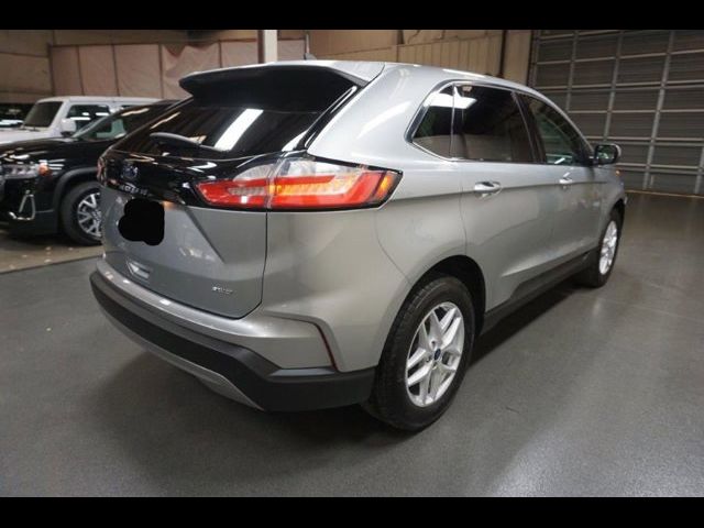 2022 Ford Edge 