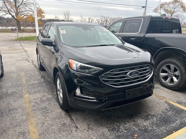 2022 Ford Edge 