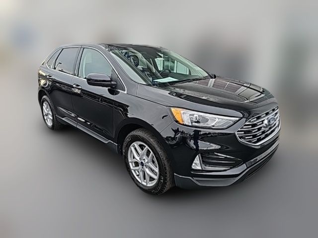 2022 Ford Edge 