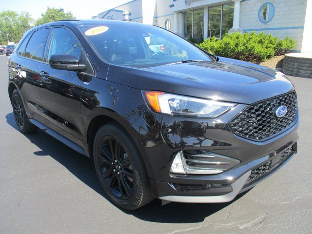 2022 Ford Edge 